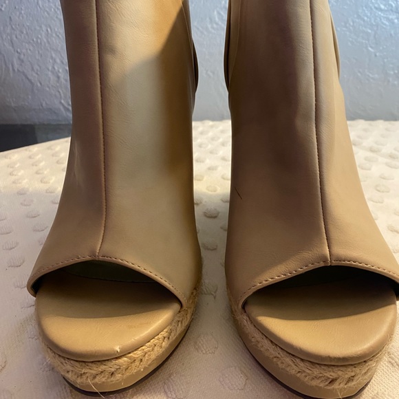 NWOT MICHAEL ANTONIO Nude Mule with an Espadrille Heel - Picture 13 of 16